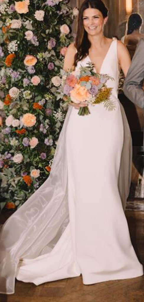 V-neck Long Mermaid Satin Long Train Wedding Dresses – Berryera