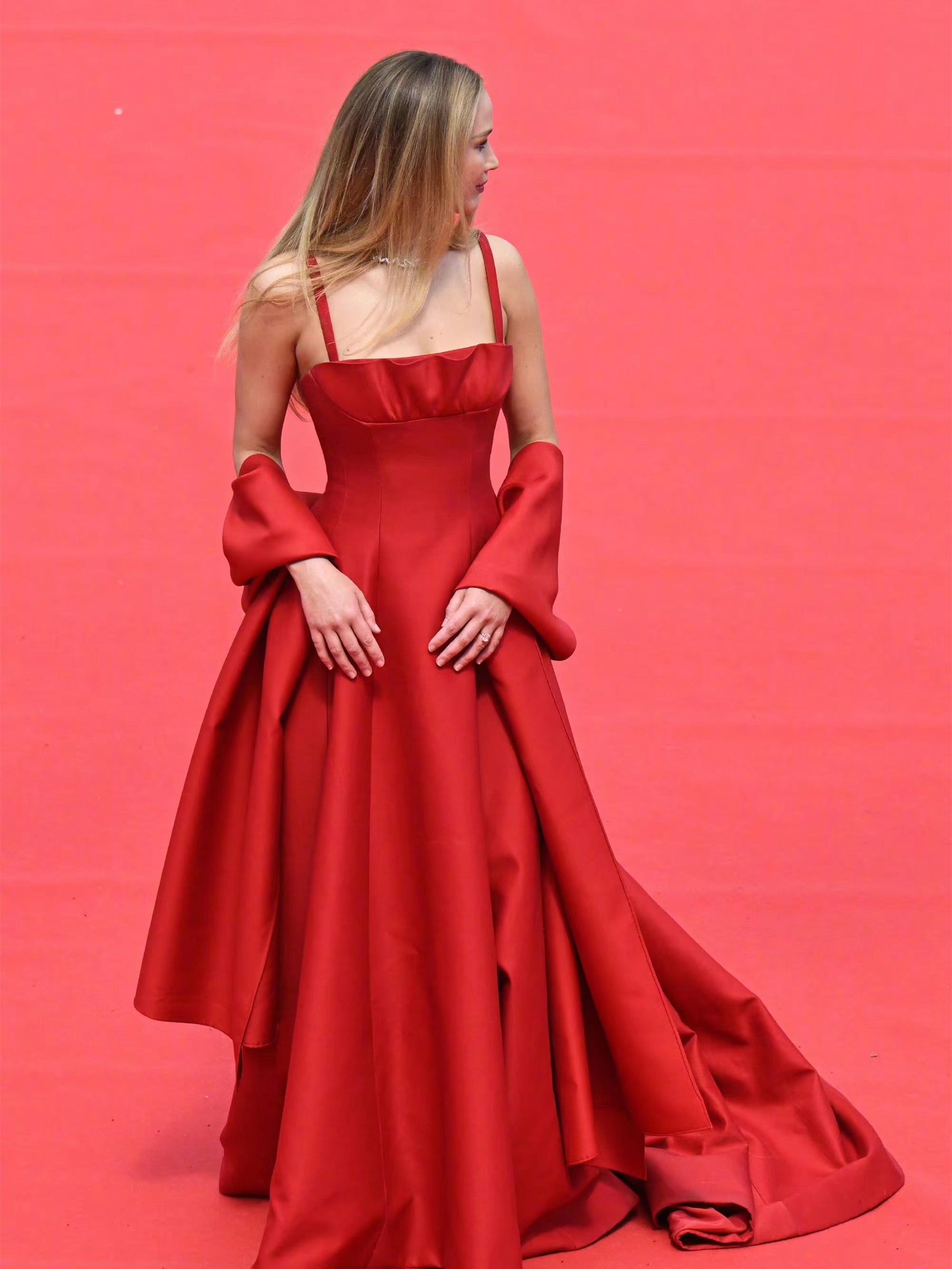 Jennifer Lawrence 2023 Cannes Red Carpet Prom Dresses, A-line Red Sati Berryera Jennifer Lawrence 2023 Cannes Red Carpet Prom Dresses, A-line Red Sati Berryera