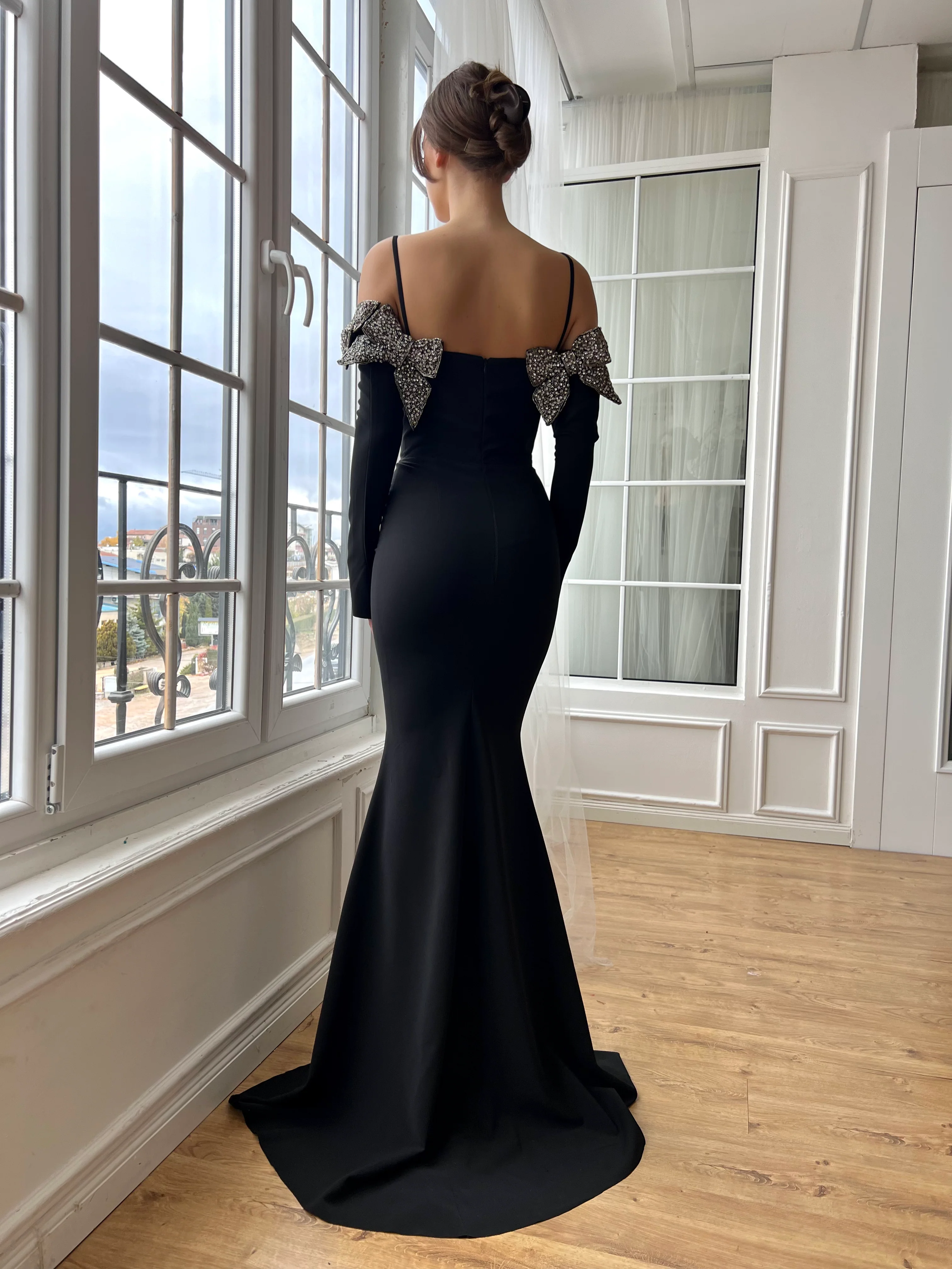 Lovely Long Sleeves Black Mermaid Prom Dresses With Beaded Bow Neckline, Newest 2025 Prom Dresses