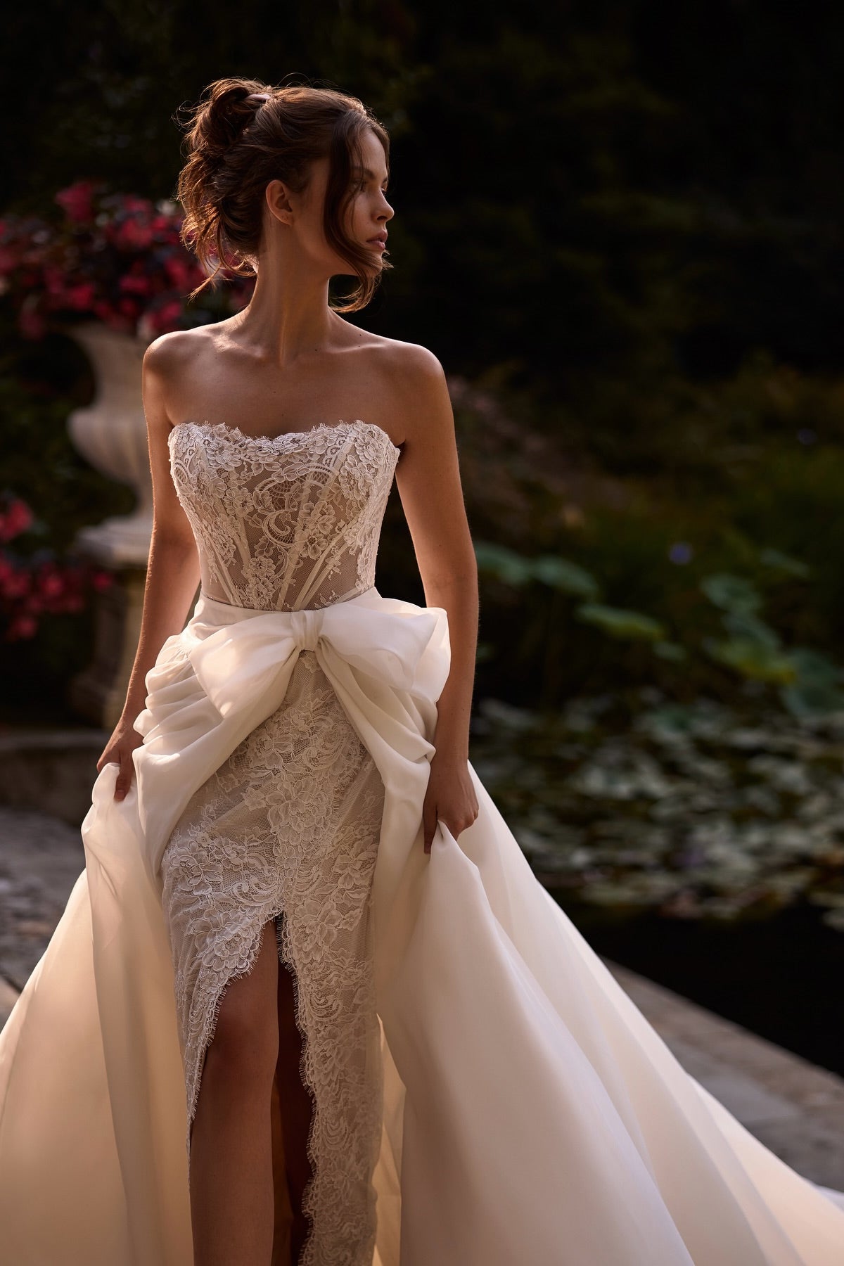 Sweetheart Elegant Lace Fitted Wedding Dresses With Detachable Long Train