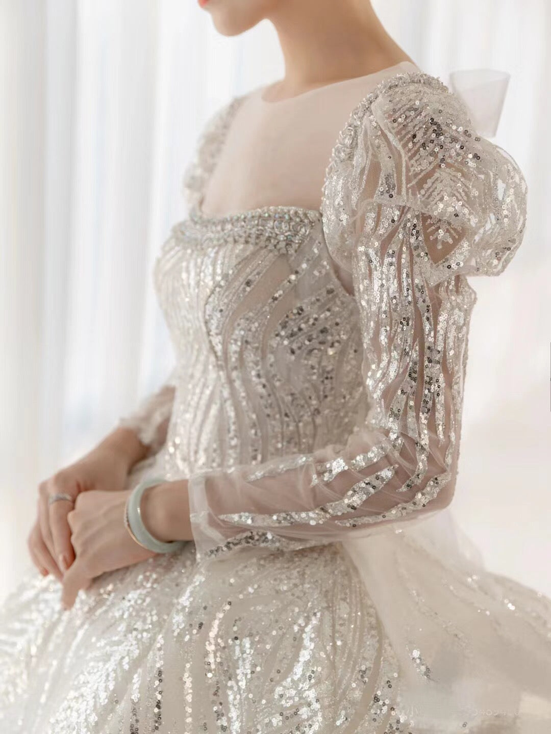 Long Sleeves Glitter Wedding Dresses, Luxury Shiny Quality Ball Bridal Gowns