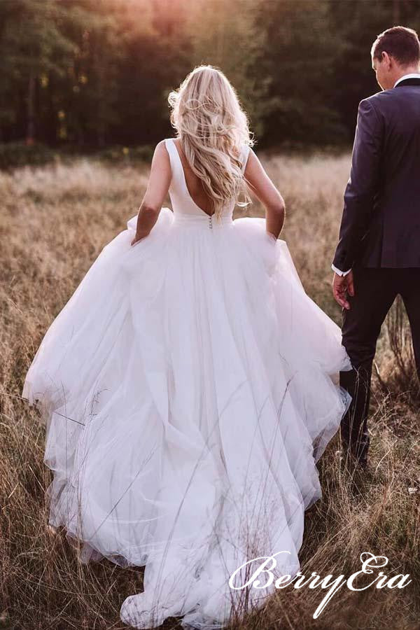 Lovely Sleeveless A-line Satin Top Tulle Wedding Dresses