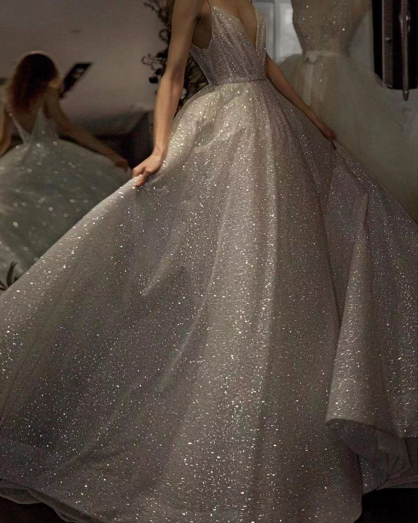 A-line Shiny 2022 Wedding Dresses, V-neck Bridal Gowns, Popular Bling Wedding Guest Dresses