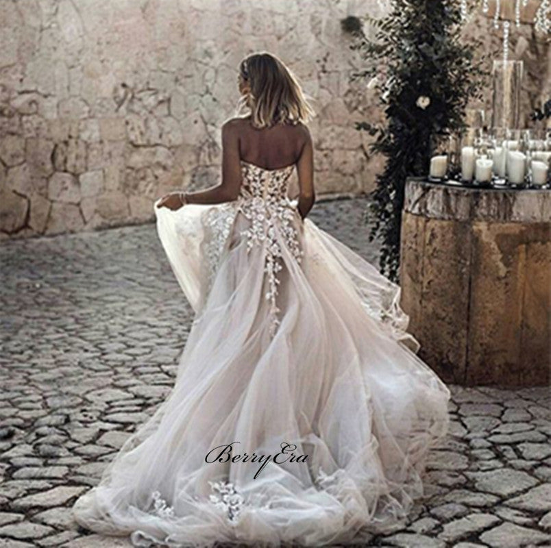 Gorgeous Strapless Wedding Dresses, Tulle Lace A-line Bridal Gown