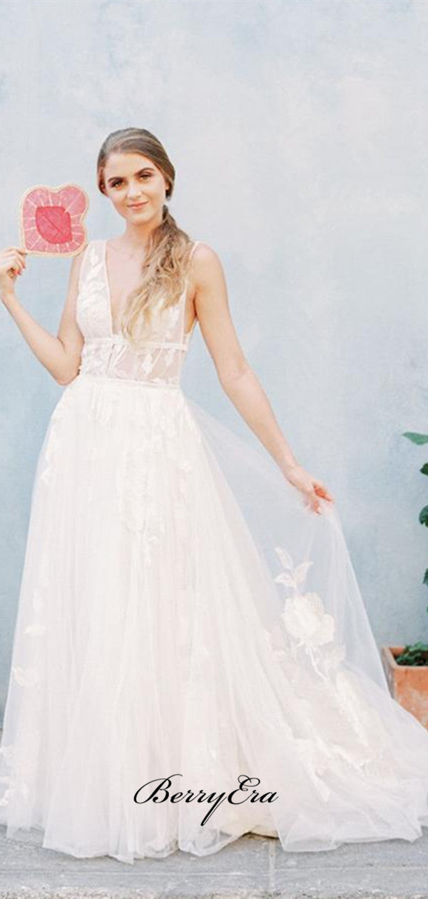 Graceful A-line Tulle Wedding Dresses, V-neck Lace Elegant Wedding Dresses