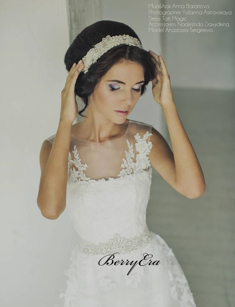 Elegant Sleeveless Lace Tulle Wedding With Beaded Belt