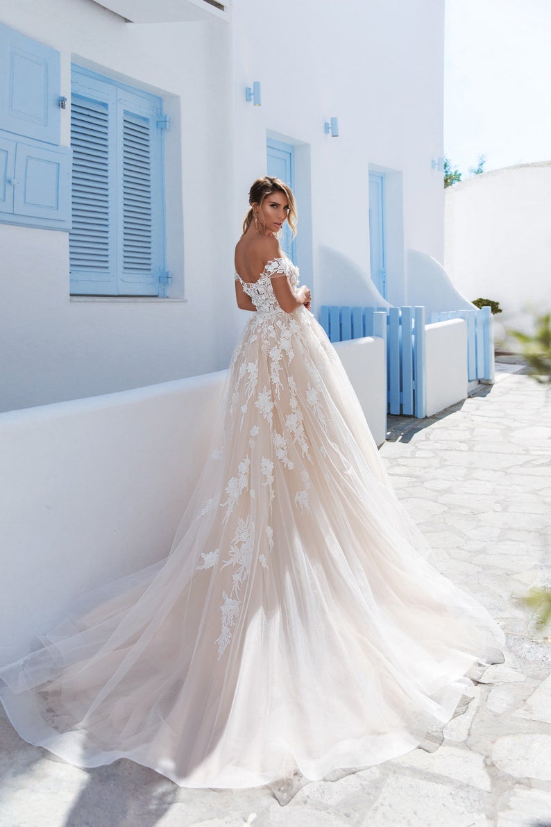 Off Shoulder Long A-line Lace Tulle Wedding Dresses, Newest Wedding Dresses, 2020 Wedding Dresses